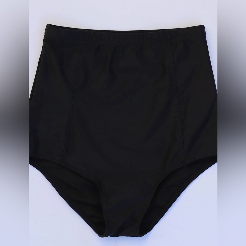 Coral Reef at the Beach Swim Bottoms XXL - Picture 2 of 5